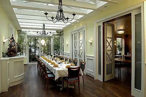 Hotel-Restaurant Amadeus Altwarmbuchen Ξενοδοχείο